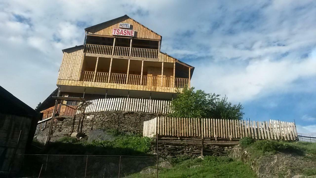 Guest House Tsasne Omalo Bagian luar foto