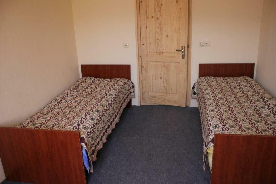 Guest House Tsasne Omalo Bagian luar foto