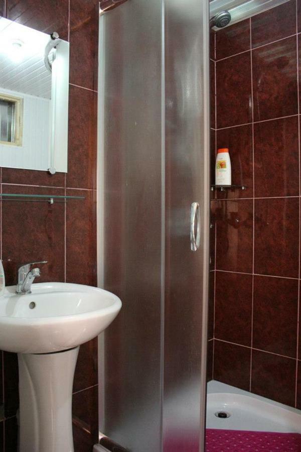 Guest House Tsasne Omalo Bagian luar foto